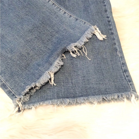 NWT Risen x Freckled Poppy Button Down Wide Leg Jeans Distressed Hem - Picture 10 of 10